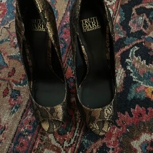 Nice high heel shoes